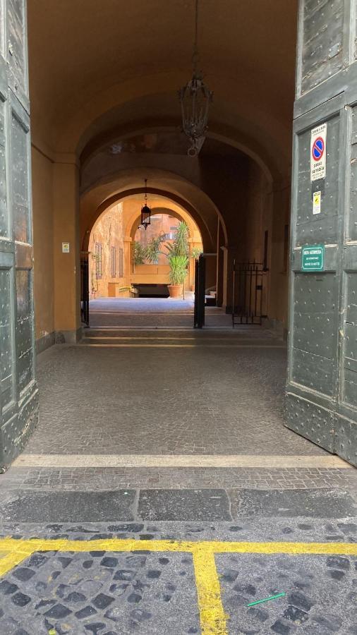 In The Rome'S Soul Close To Navona Square Екстер'єр фото
