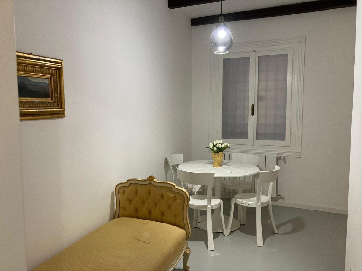 In The Rome'S Soul Close To Navona Square Екстер'єр фото